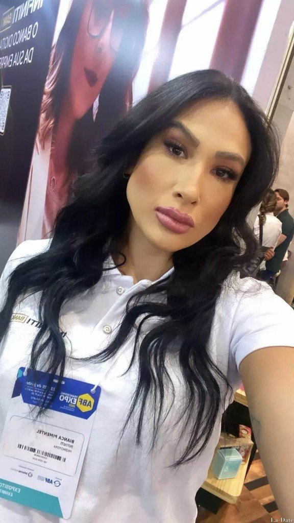 Marcella, 33